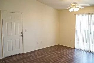 Photo #5: 2278467 Listing 