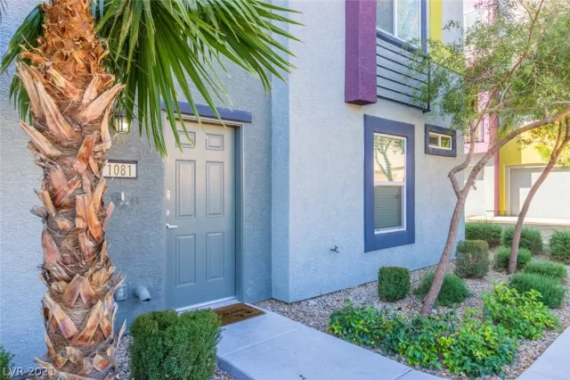 MLS: 2278489 Condo For Sale