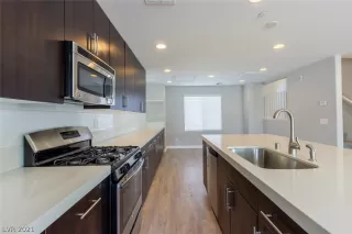 Photo #1: 2278489 Listing