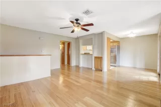 Photo #6: 2278510 Listing 