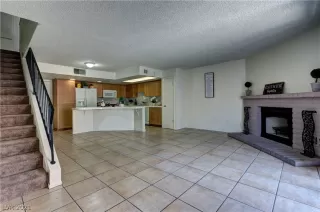 Photo #2: 2278512 Listing