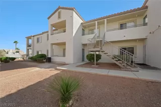 Photo #4: 2278519 Listing