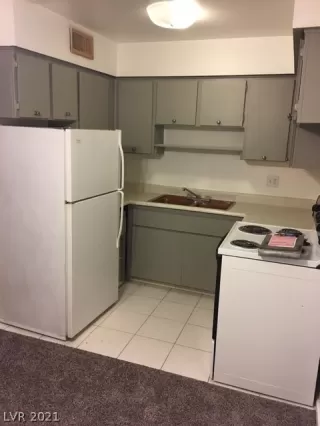 Photo #3: 2278524 Listing