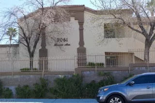 Photo #1: 2278528 Listing