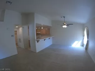 Photo #4: 2278528 Listing