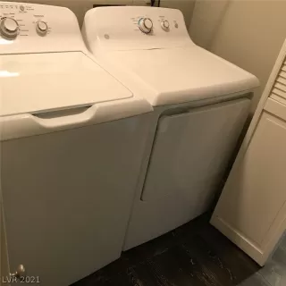 Photo #5: 2278537 Listing 