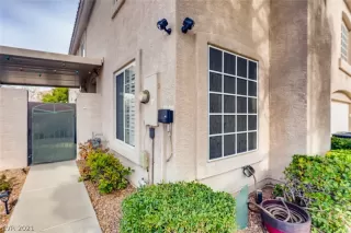 Photo #2: 2278558 Listing