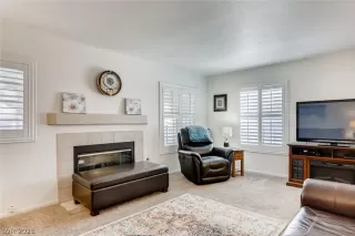 Photo #4: 2278558 Listing