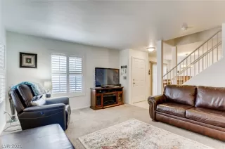 Photo #5: 2278558 Listing