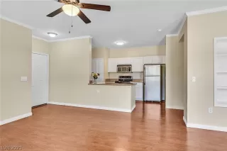 Photo #5: 2278576 Listing