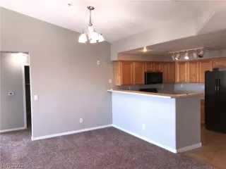 Photo #2: 2278595 Listing 