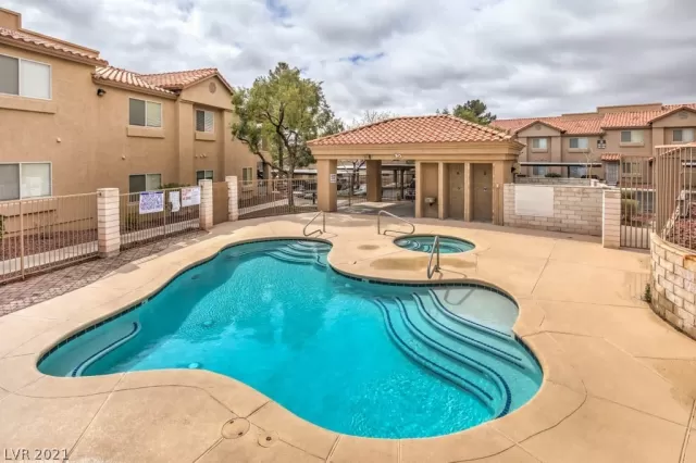 MLS: 2278627 Condo For Sale