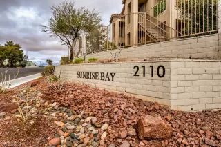 Photo #3: 2278627 Listing 