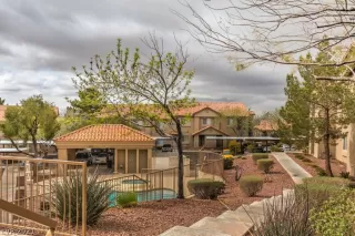 Photo #4: 2278627 Listing 