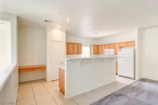 Photo #4: 2278649 Listing 