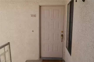 Photo #5: 2278671 Listing 