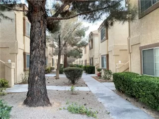 Photo #2: 2278705 Listing