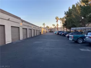 Photo #3: 2278705 Listing