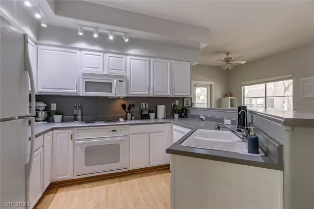 MLS: 2278706 Condo For Sale