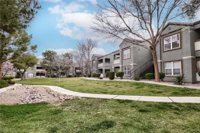 MLS: 2278730 Condo For Sale