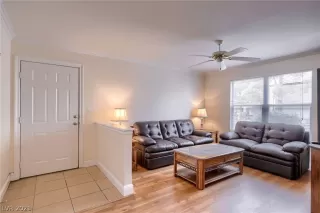 Photo #5: 2278730 Listing