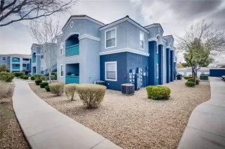 Photo #2: 2278736 Listing