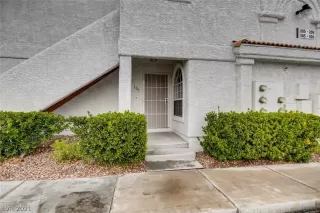 Photo #3: 2278790 Listing