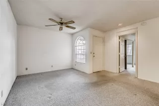 Photo #6: 2278790 Listing