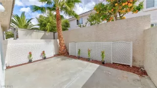 Photo #3: 2278830 Listing 