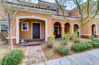 Photo #2: 2278841 Listing