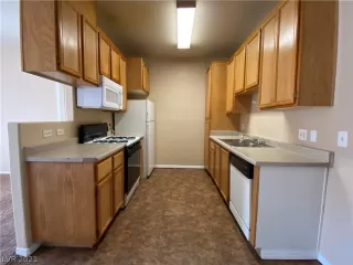 Photo #3: 2278864 Listing 