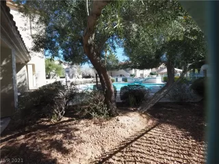 Photo #4: 2278880 Listing