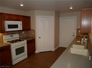 Photo #2: 2278890 Listing 