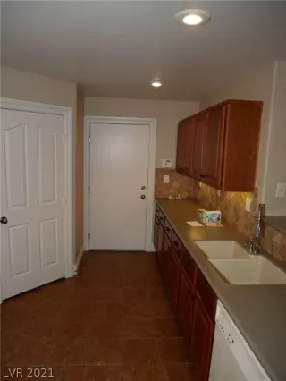 Photo #3: 2278890 Listing 