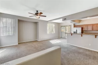 Photo #6: 2278894 Listing