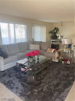 Photo #2: 2278898 Listing