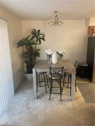 Photo #6: 2278898 Listing