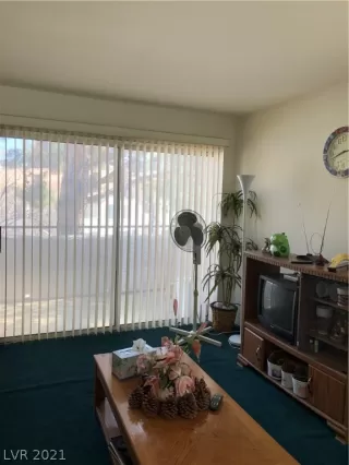 Photo #3: 2278911 Listing