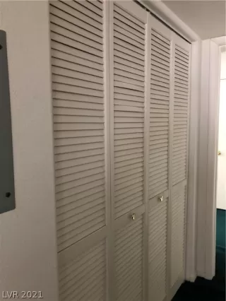 Photo #6: 2278911 Listing