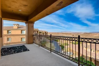 Photo #2: 2278917 Listing 