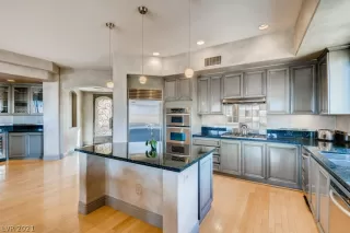 Photo #4: 2278917 Listing 