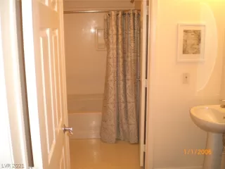 Photo #5: 2278944 Listing 