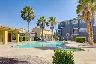 Photo #3: 2278947 Listing 