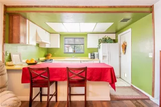 Photo #2: 2278948 Listing 