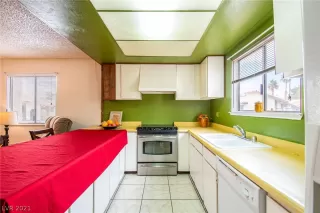 Photo #4: 2278948 Listing 