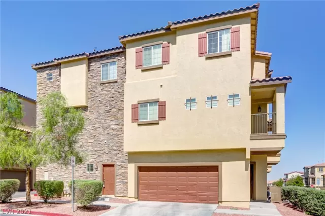 MLS: 2278953 Condo For Sale