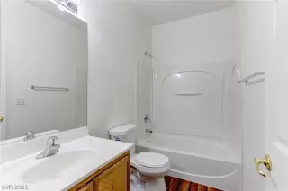 Photo #5: 2278953 Listing 