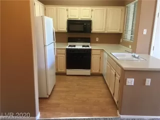 Photo #4: 2278954 Listing 