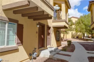 Photo #1: 2278956 Listing 