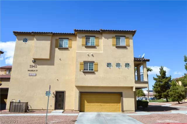 MLS: 2278958 Condo For Sale